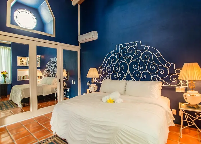 Garlands Del Rio Riverside Boutique Hotel